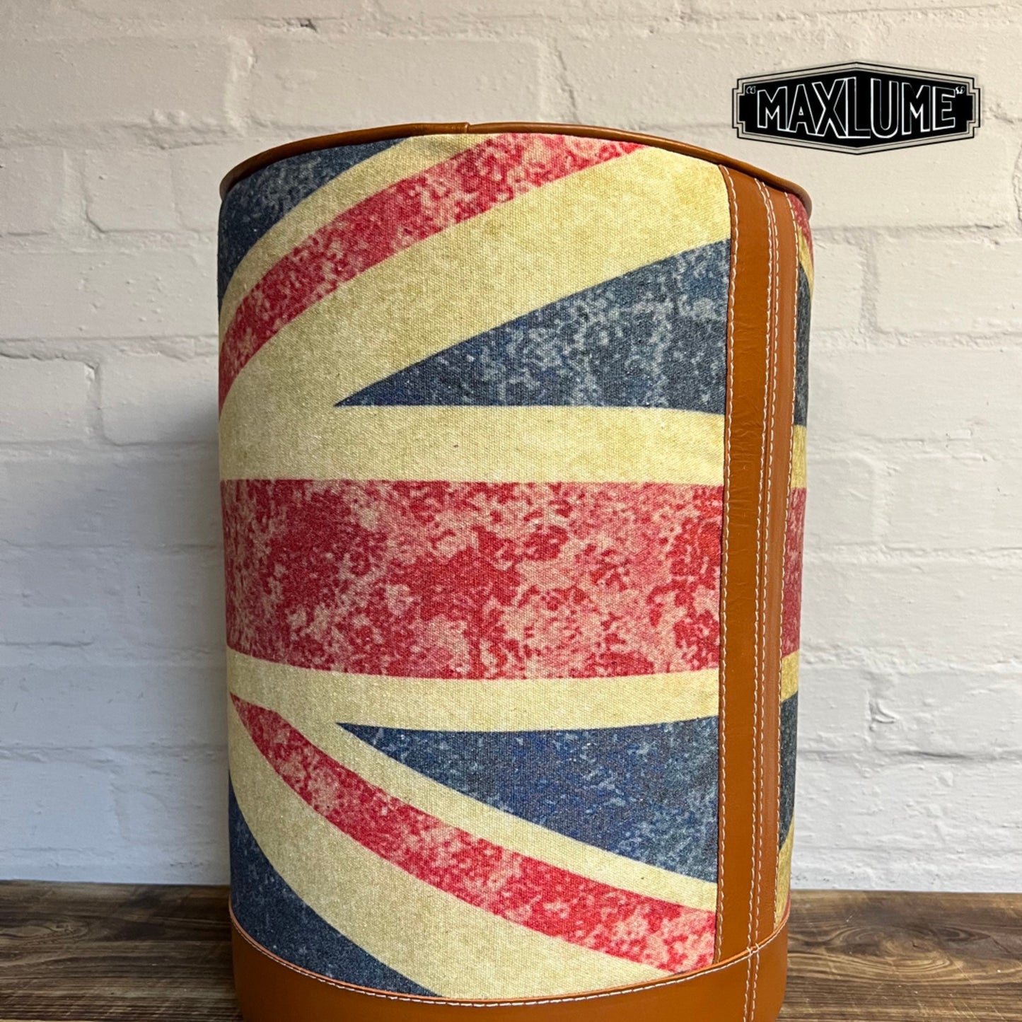 Maxlume ~ Union Jack Flag | Great Britain | Pouf Solid Base Genuine Leather | Vintage Style | Floor Standing | Man Cave Foot Stool